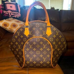Louis Vuitton Ellipse MM Handbag
